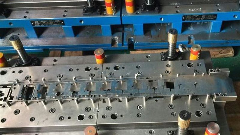 吹塑模具采购：如何规避常见误区，确保品质与效率**