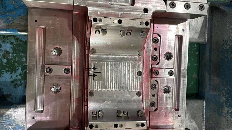 吸塑模具加工工艺流程揭秘：从设计到成品