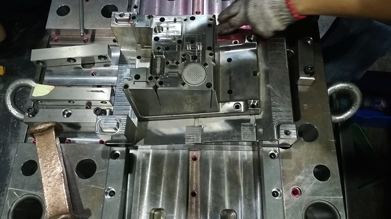 模具配件材质：揭秘十大品牌背后的技术奥秘